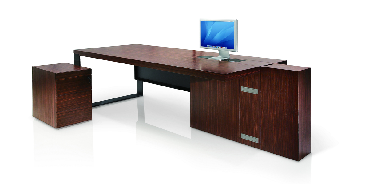Grand Desk 001a3