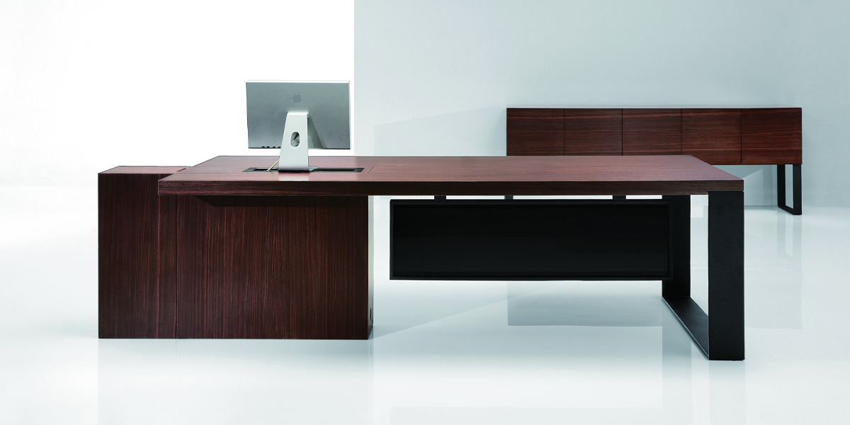 Grand Desk 001a4